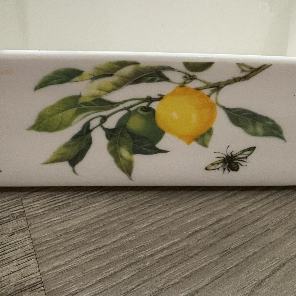 Grace Pantry Lemons, Bees, Butterflies Porcelain Oven Safe Casserole Dish W/ Lid